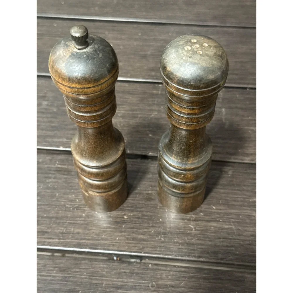 Vintage made in Japan Himark Dark Wood Salt Shaker &‎ Pepper Mill Set, 7